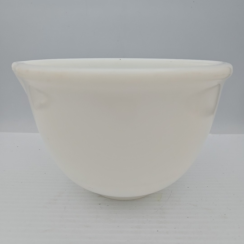 Vintage Glasbake Sunbeam Mixing Bowl Pour Spout White Milk Glass 6.5X4.5 Used